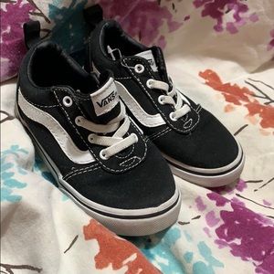 Toddler size 9 vans shoes